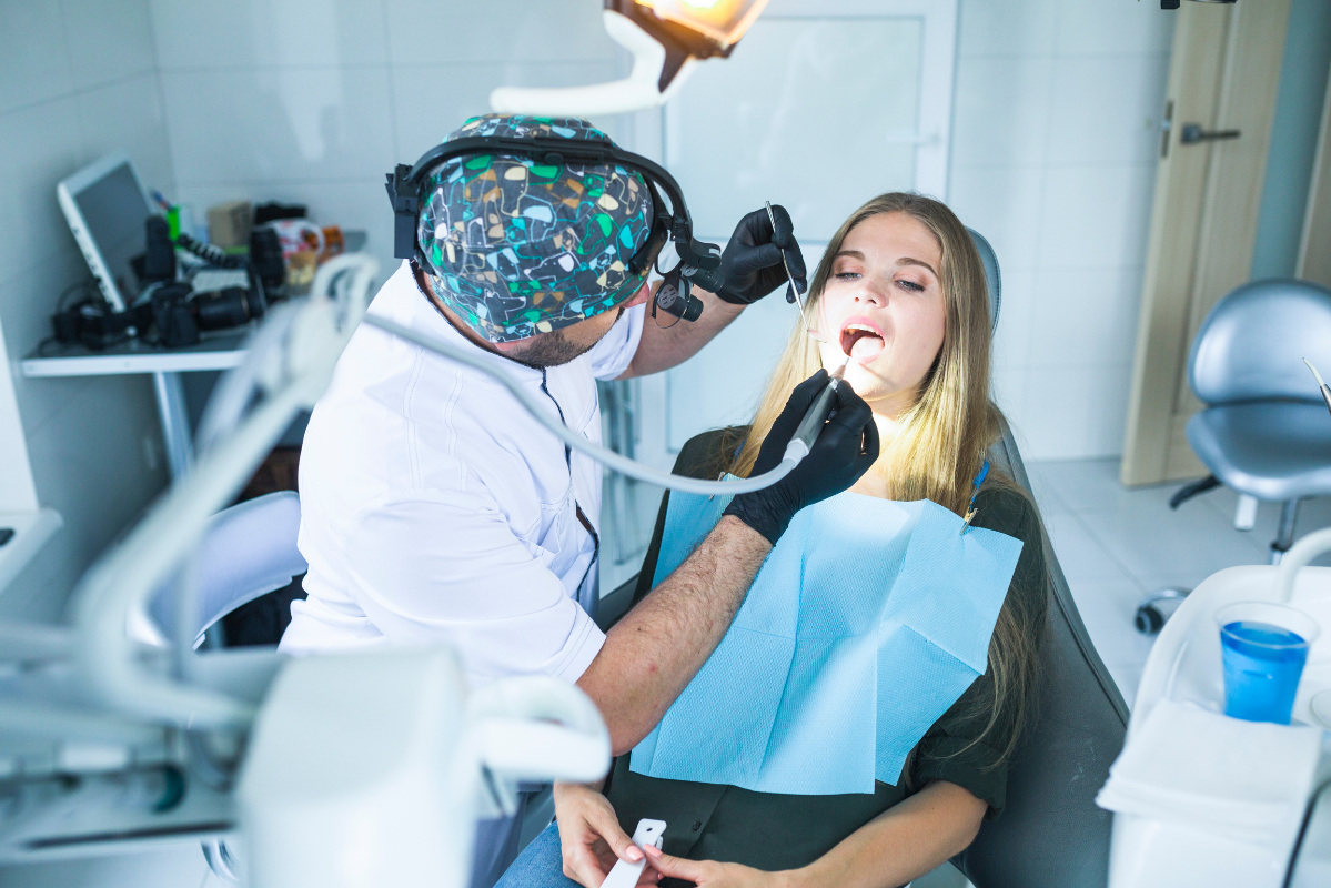 Emergency Dentists Help You Handle Unexpected Dental Trauma